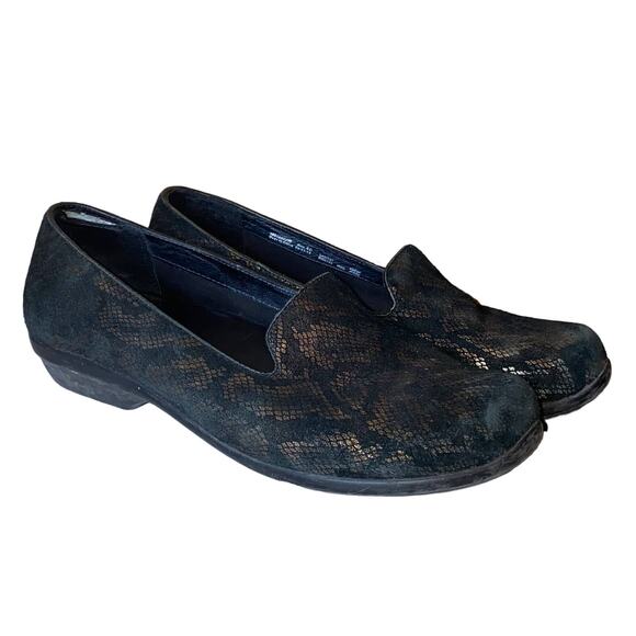 Dansko Metallic Bronze Olivia Snake Flats Size 40 / 10 - Picture 1 of 10